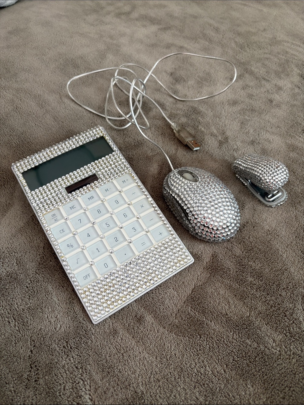 Crystal Rhinestone Mouse with Matching Calculator & Stapler- Silver - Picture 2 of 13